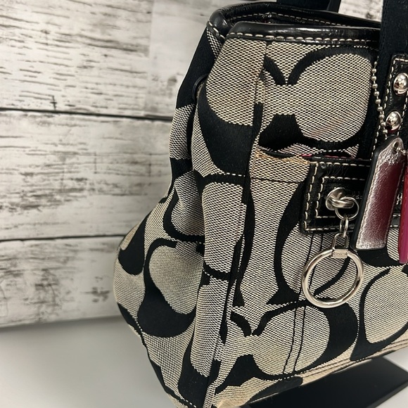 Coach  Bag - Picture 3 of 16